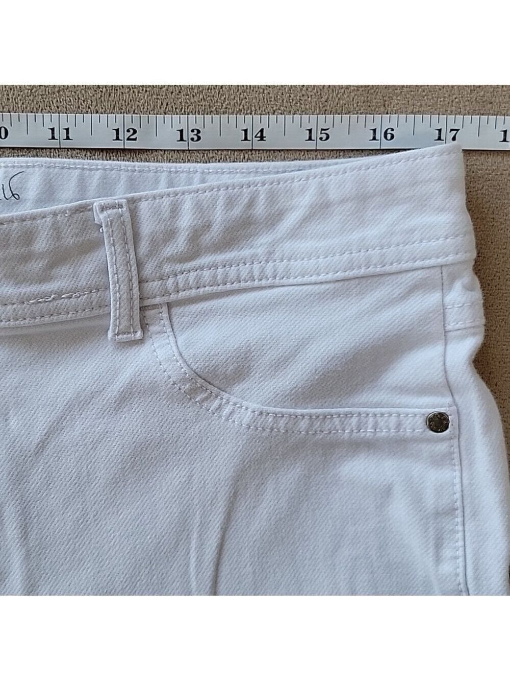 Gloria Vanderbilt All Around Slimming Effect Capri Jeans Size 16 EUC - Picture 8 of 14